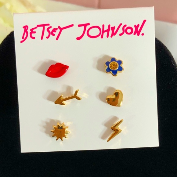 NWT BETSEY JOHNSON CHARM EARRINGS MIX AND MATCH - Picture 1 of 3